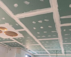 שיפוץ הנגר level pro (4) שיפוץ הנגר level pro (4)